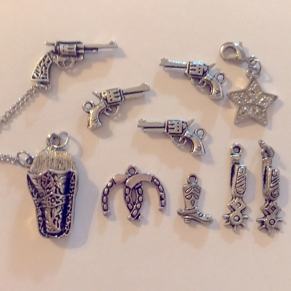 Charms Western Guns Holster Spurs 3D